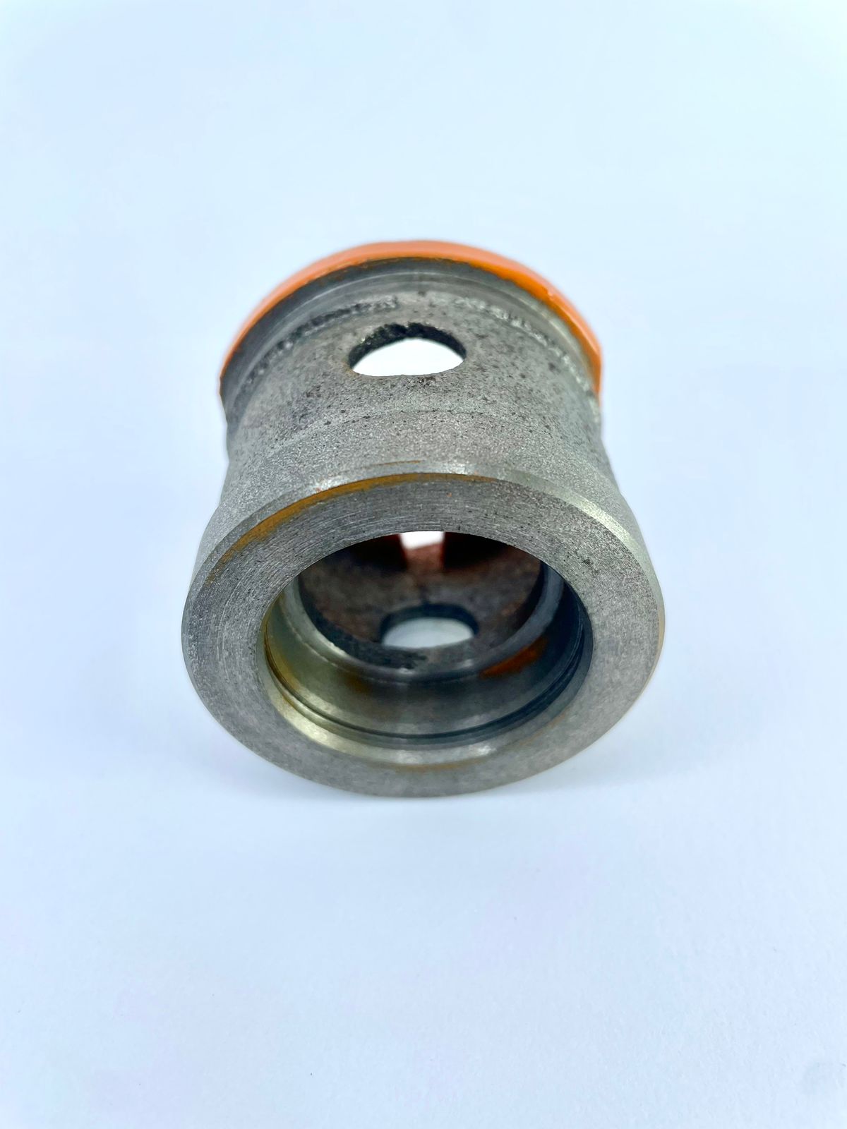 Z2546 - GUIA DA CAMISA DA BOMBA - PULVERIZADOR - JACTO: 911750